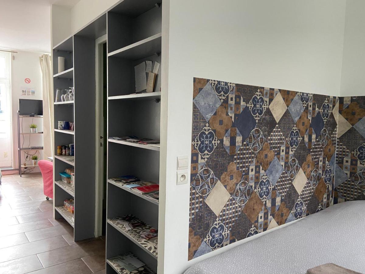 Royale Apartments Vieux Lille 24H24H Access Bagian luar foto