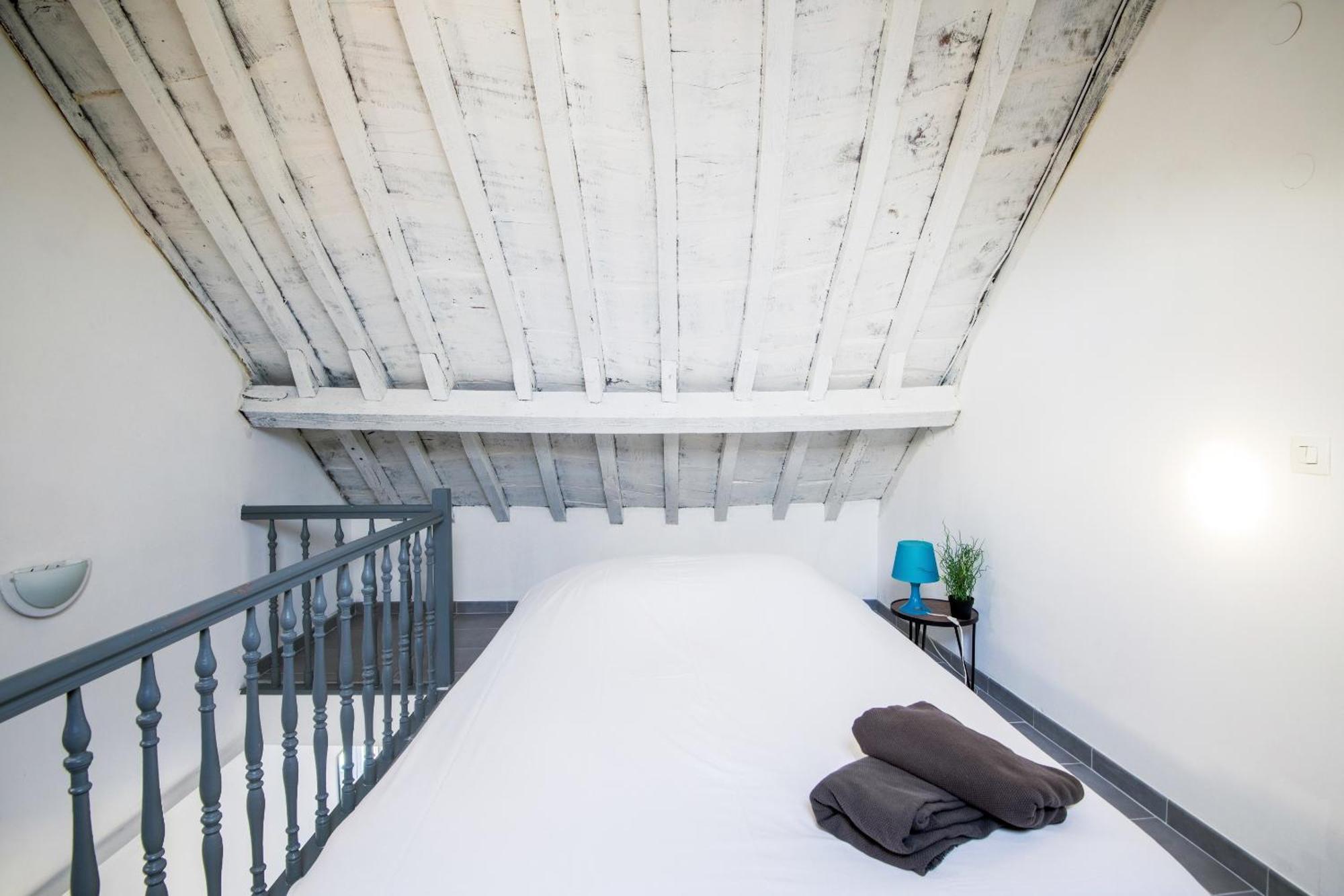 Royale Apartments Vieux Lille 24H24H Access Bagian luar foto