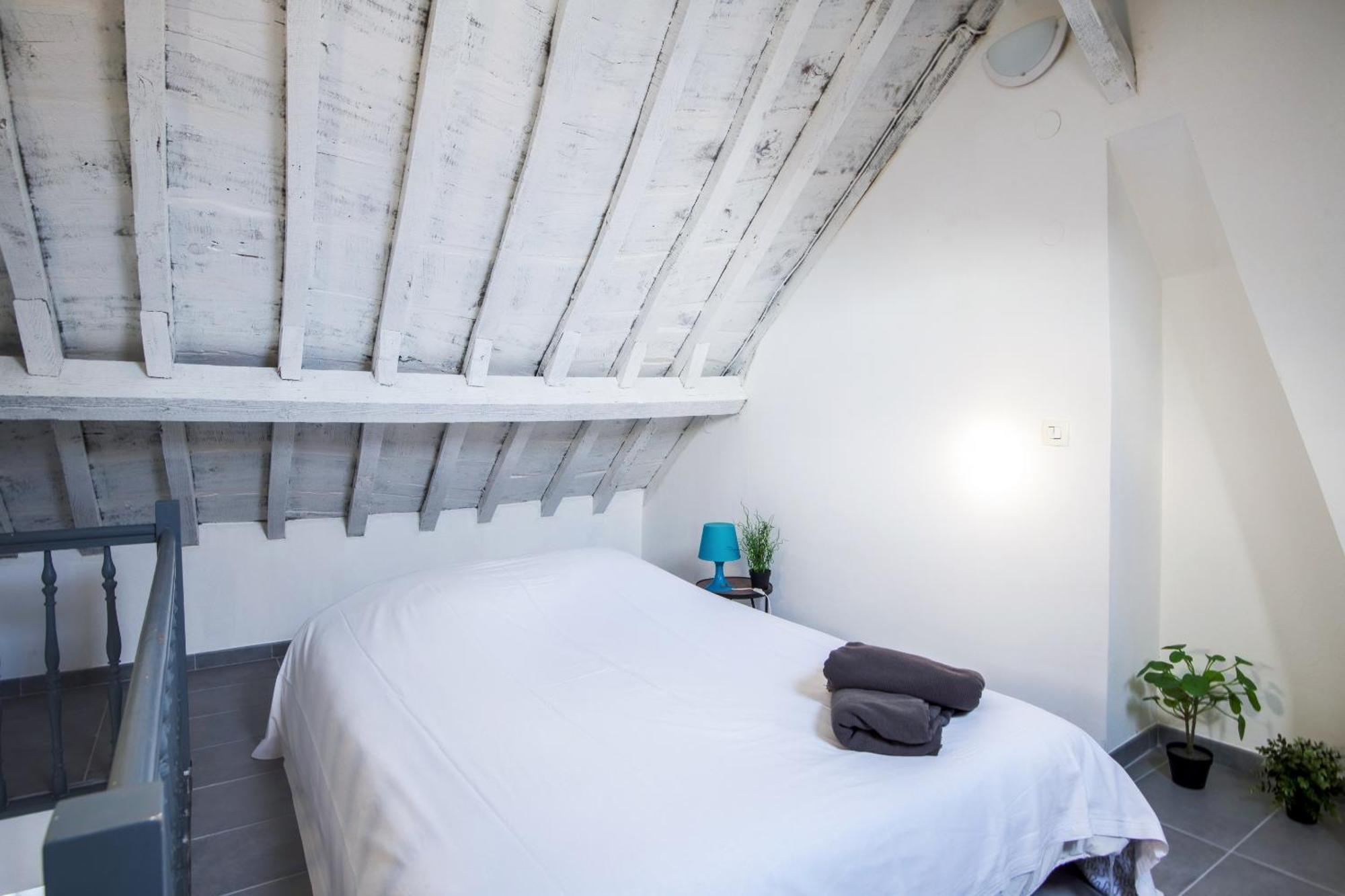 Royale Apartments Vieux Lille 24H24H Access Bagian luar foto